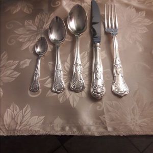 Silverware set for 12 seats